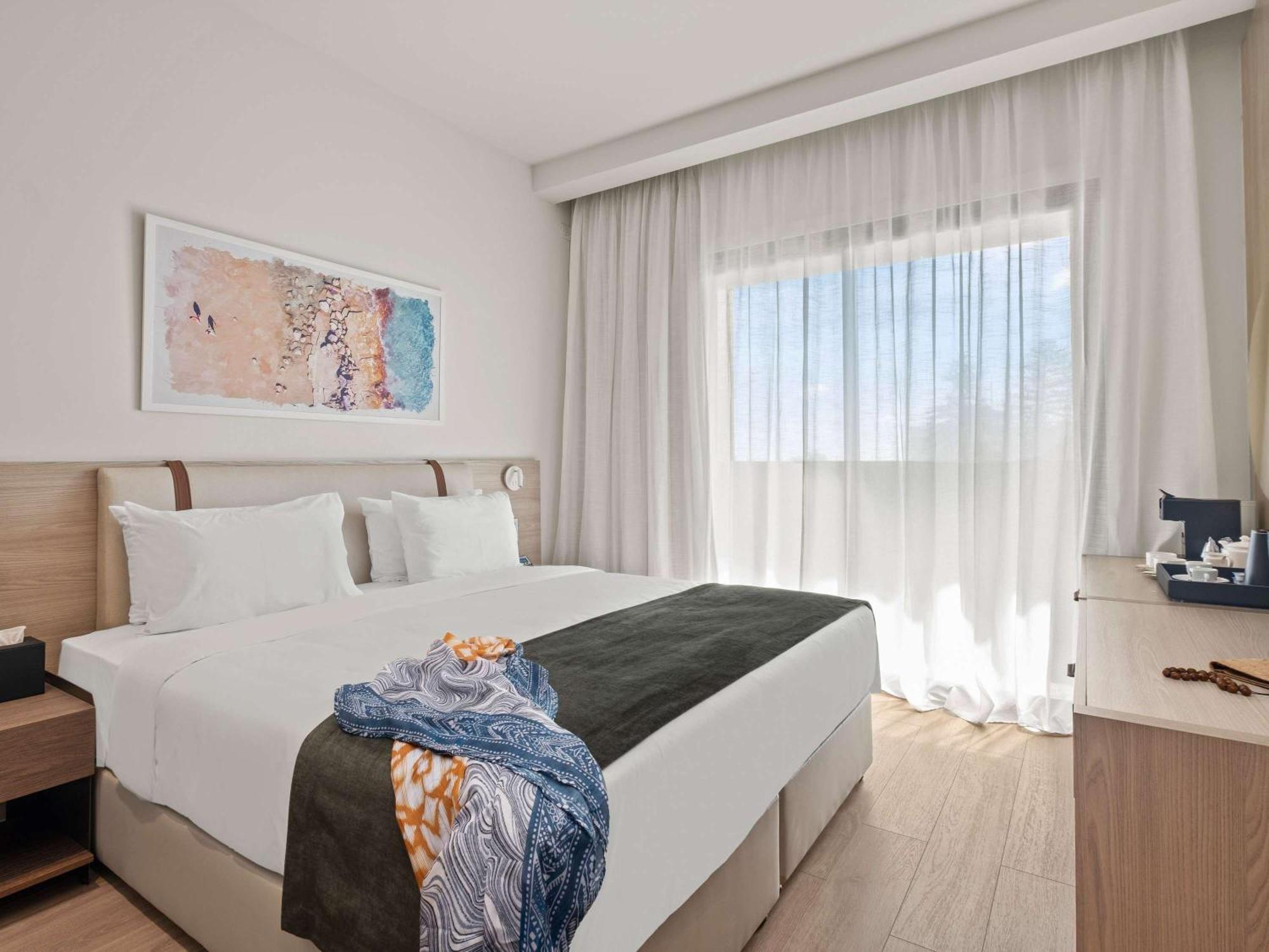 Mercure Larnaca City Exterior photo
