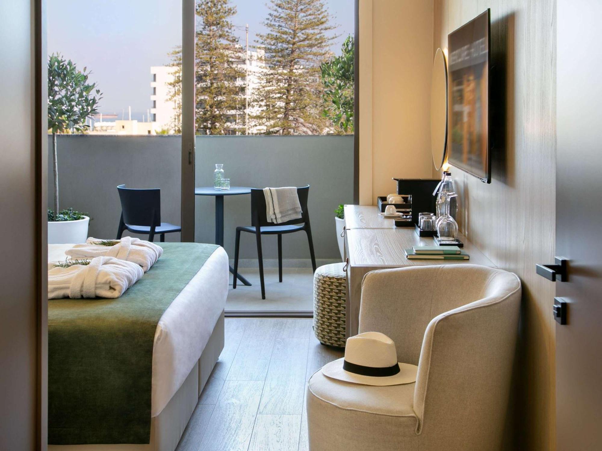 Mercure Larnaca City Exterior photo